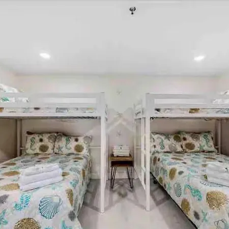 Modern Renovated Condo - 90 Steps To Beach - Ocmd